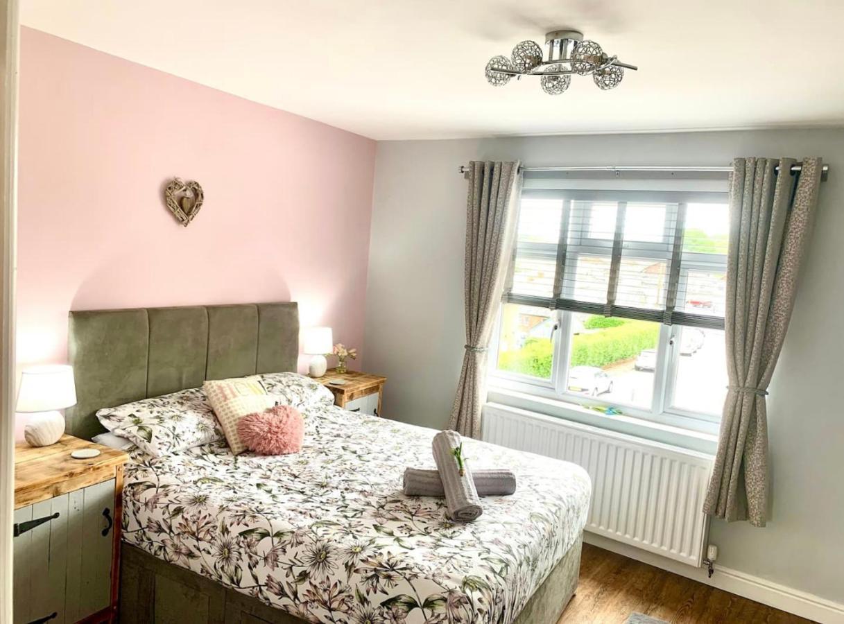 Poppy'S Place Llandudno Junction Dış mekan fotoğraf